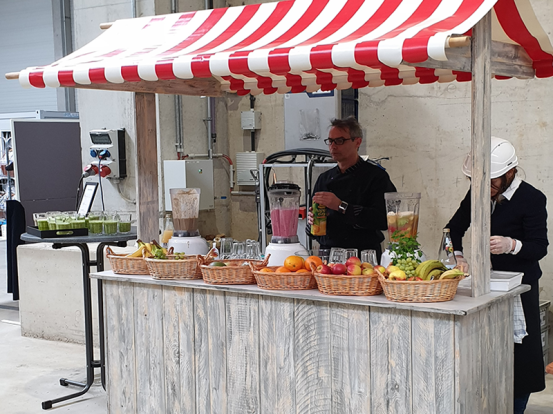 Buffet-Marktstand blau