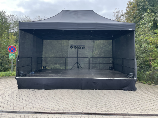 Bühne 6 x 4 m 