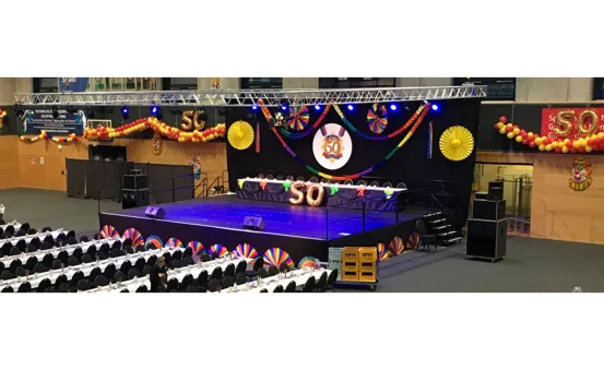 4 x 8 m Prolyte Podestfl&auml;che