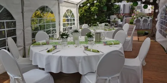 Partyzelt 6 x 8 m stabile Ausf&uuml;hrung