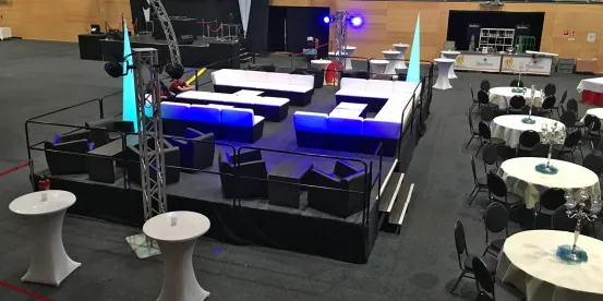 Teppichfliesen  1x1m schwarz