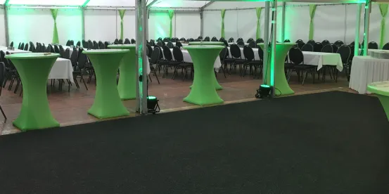 Teppichfliesen  1x1m schwarz