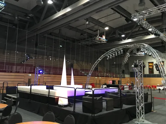 B&uuml;hnengel&auml;nder 1 m