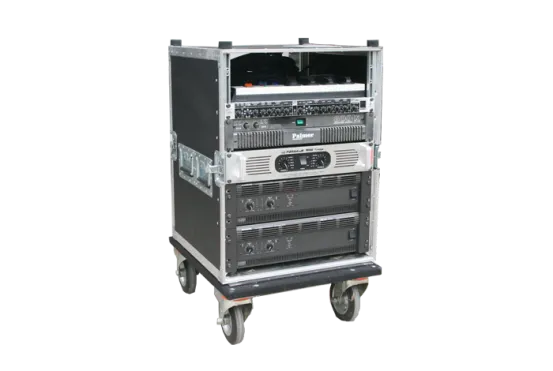 Gro&szlig;es Endstufenrack