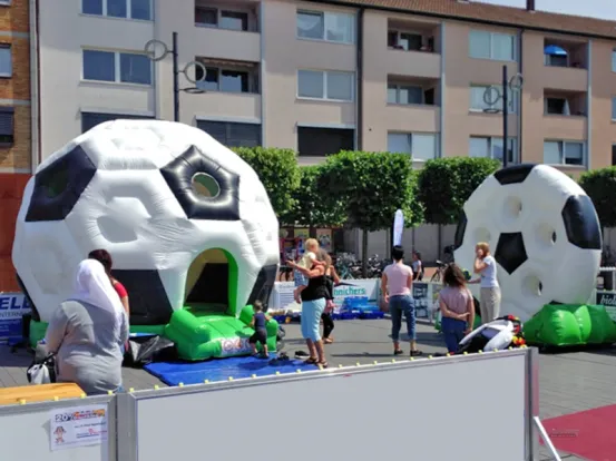 H&uuml;pfburg Fussball 