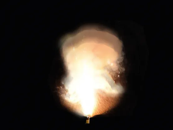 B&uuml;hnenblitz mit Knall