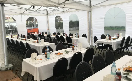 Bankettstuhl Set 30 St&uuml;ck