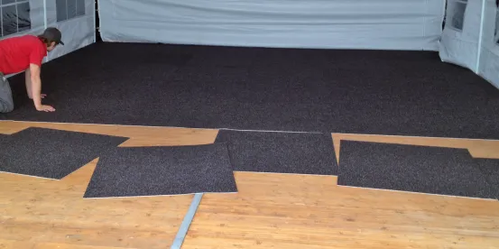 Teppichfliesen 2x1m schwarz