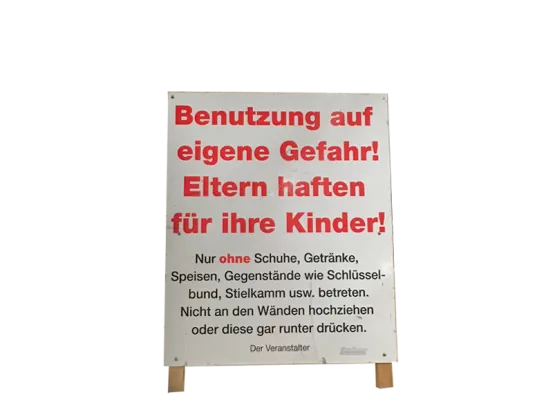 Hinweisschild Haftungsausschluss