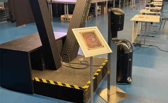 Desinfektionss&auml;ule schwarz (automatisch)