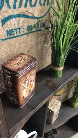 Dekoregal f&uuml;r Kaffeebar