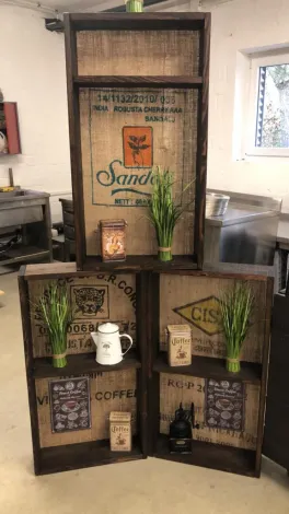 Dekoregal f&uuml;r Kaffeebar