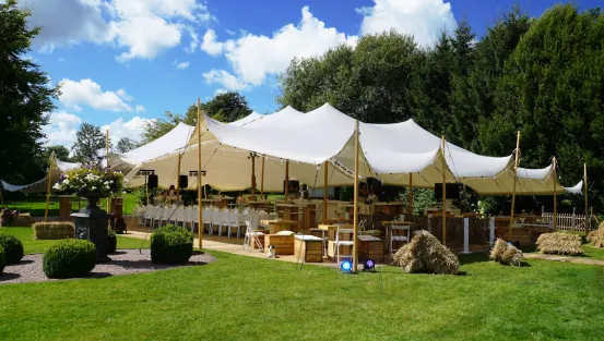 Stretchzelt 10 x 30m  (SET) 