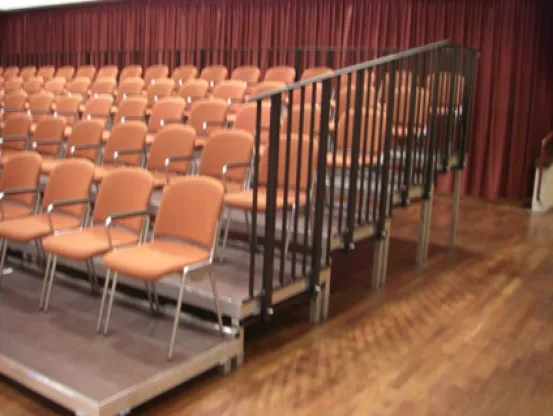 16 x 3 m Podest- Trib&uuml;ne